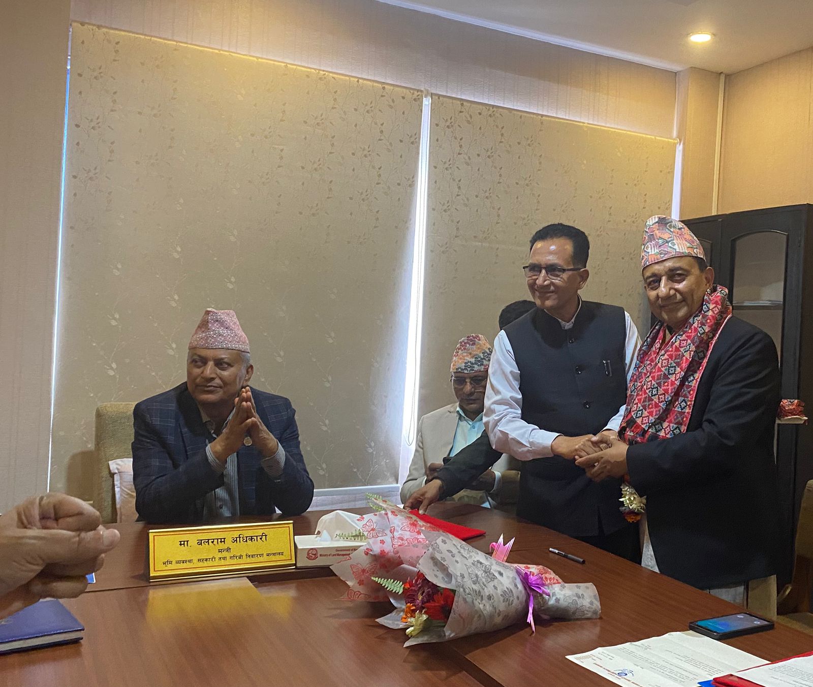 सहकारी नियमन प्राधिकरणका अध्यक्ष शर्माले लिए सपथ